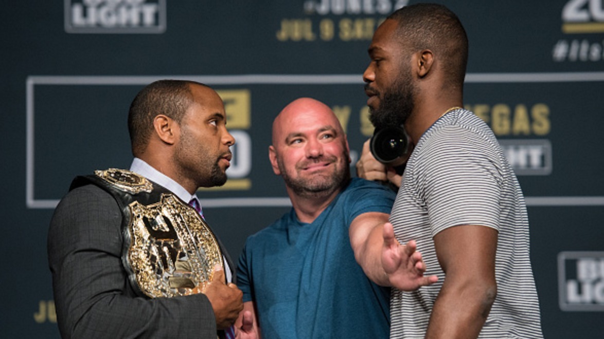 daniel-cormier-contre-jon-jones-en-juillet-prochain_102813_wide