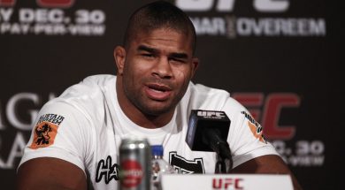 006alistairovereem-1325114115_gallery_post