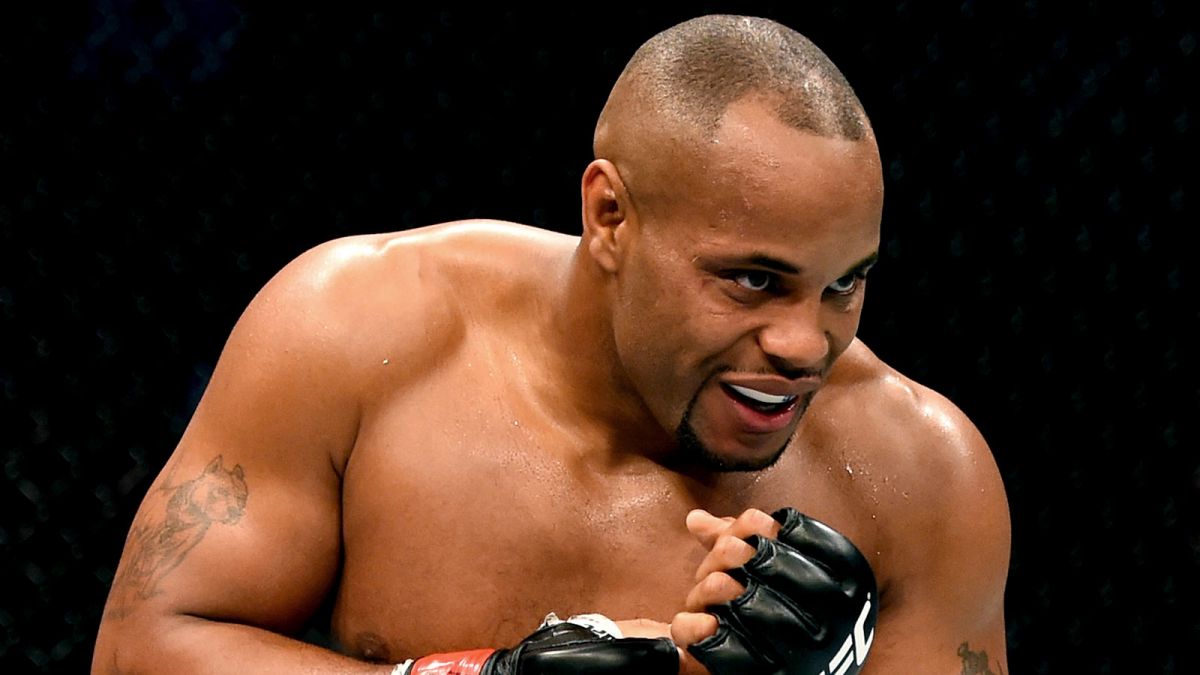 Daniel-Cormier-Anthony-Johnson-UFC-210