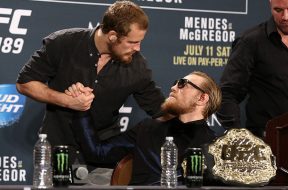 Gunnar Nelson va aider Conor McGregor