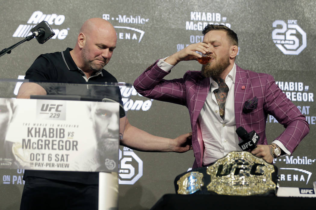 dana-white-conor-mcgregor