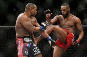 Jon_Jones_vs_Daniel_Cormier