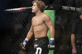 Dominick Cruz vs Urijah Faber