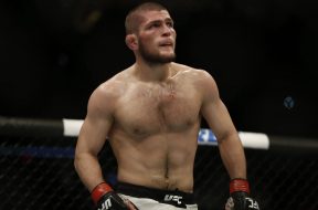 khabib-distraction-ufc-242