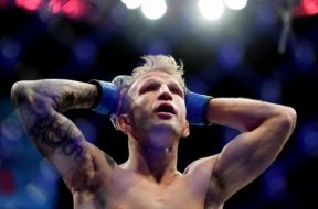 TJ-Dillashaw-se-prend-la-tête