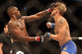 Jon-Jones-Eye-Poke-vs-Alexander-Gustafsson