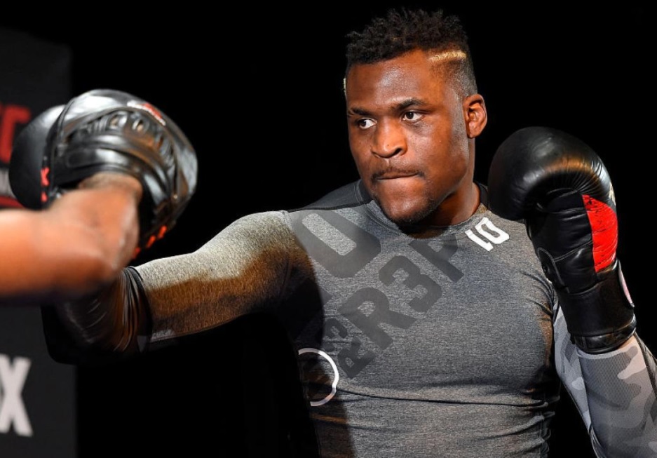 Ngannou bientôt en boxe pro ?