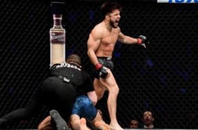 Henry-Cejudo-exultation-post-victoire