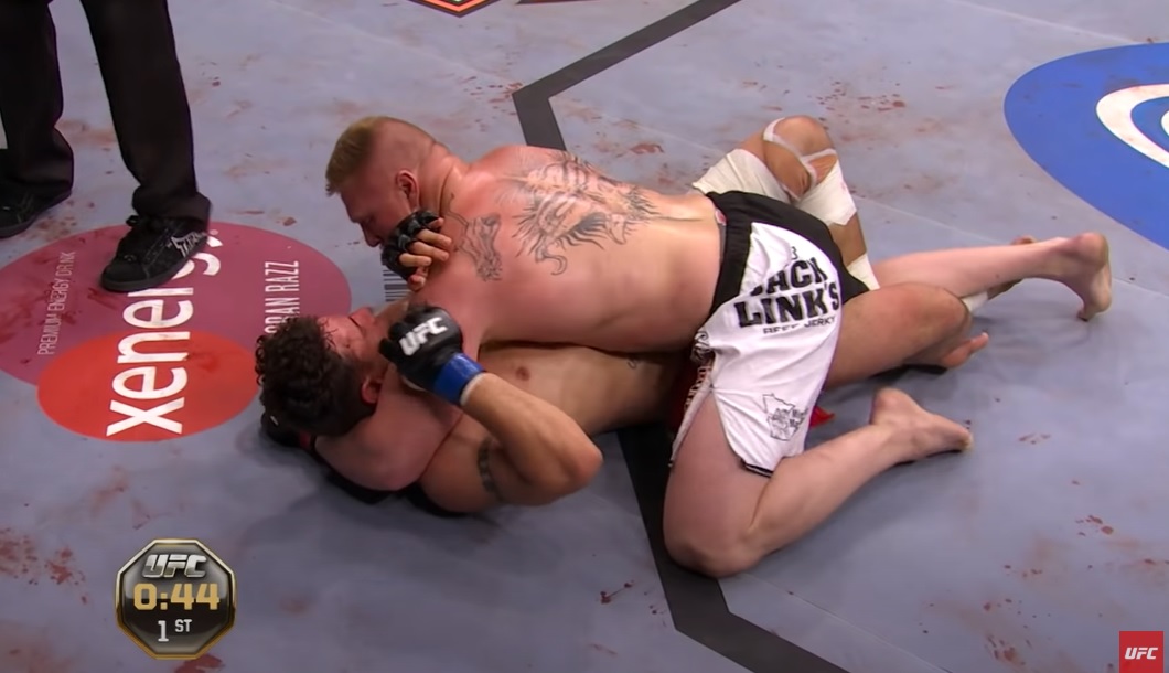 Voici le combat revanche entre Brock Lesnar et Frank Mir de l'UFC 100