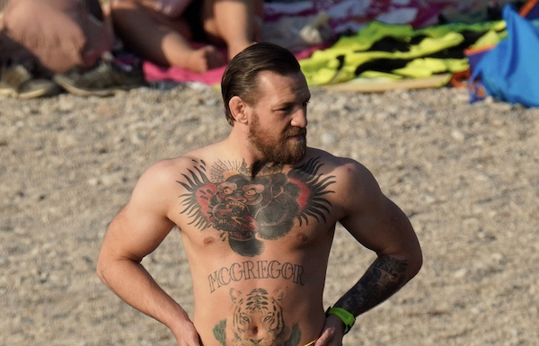 conor mcgregor vacances france