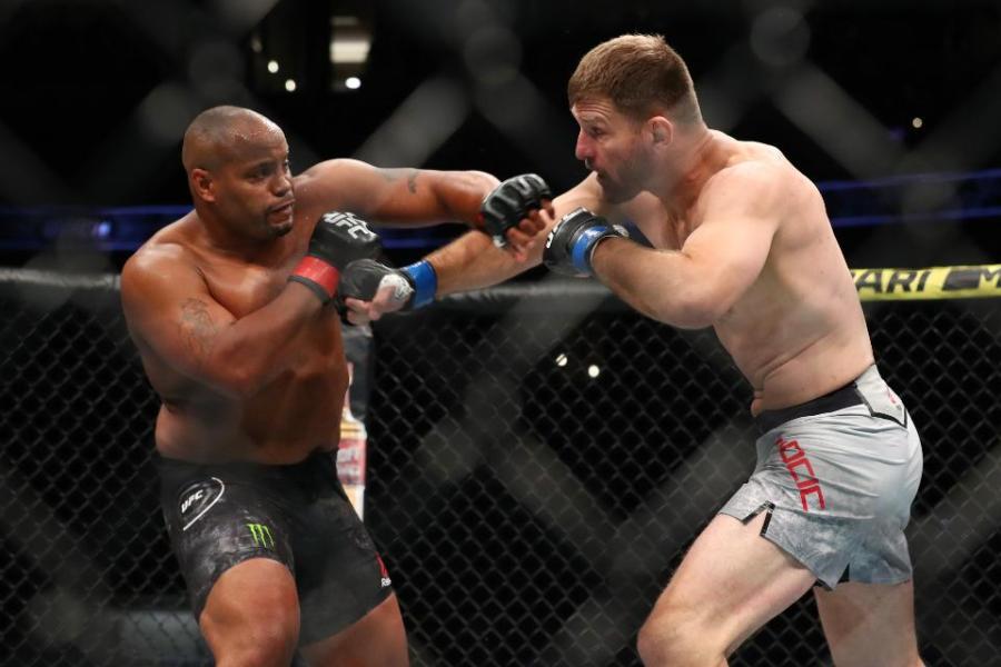 miocic cormier 3