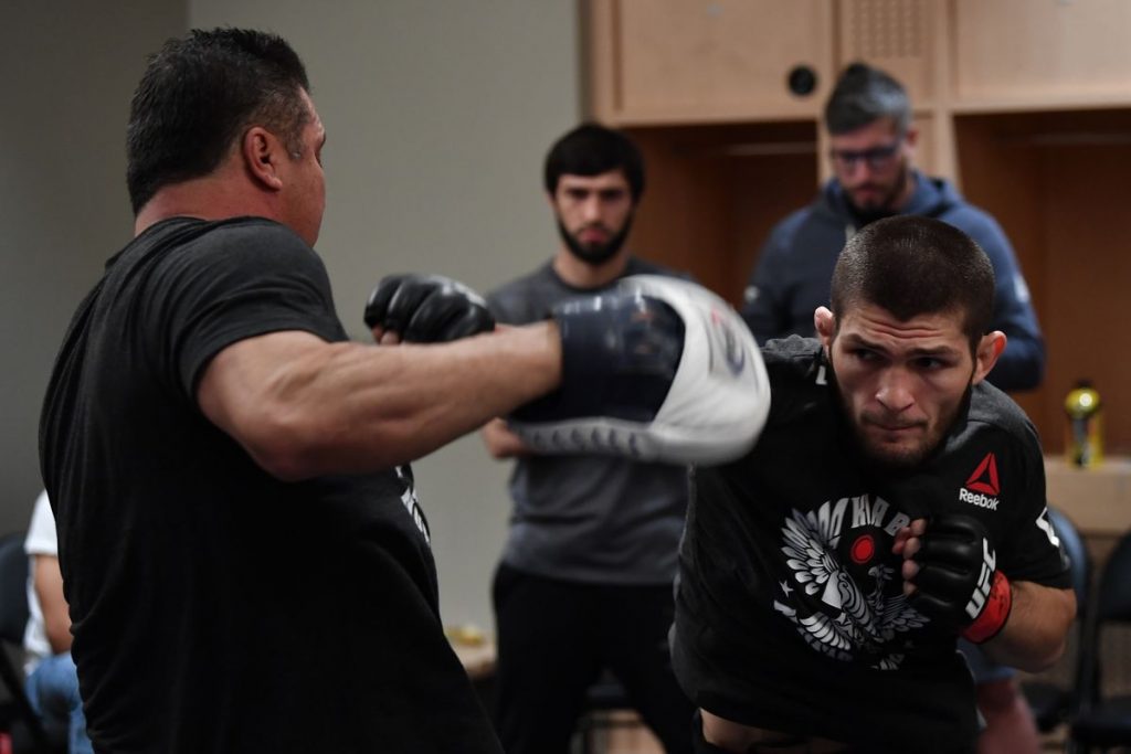 Khabib Nurmagomedov ne s'entrainera pas aux USA pour l'UFC 254