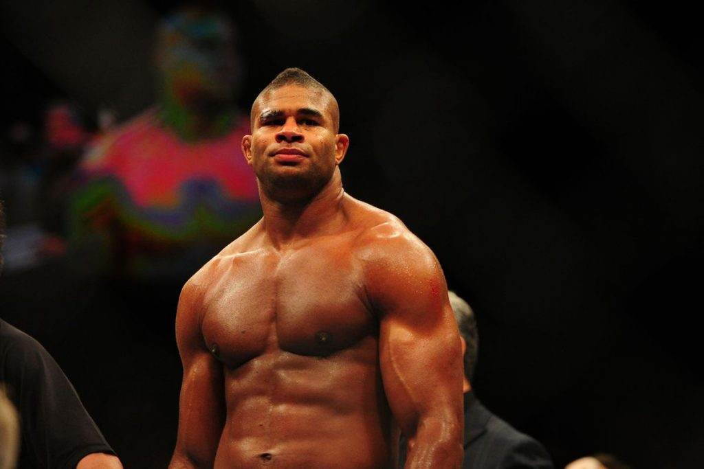 Alistair Overeem veit acceuillir Jon Jones en poids lourds