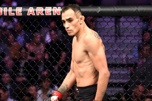 Tony ferguson vaut aider Brock Lesnar à battre Jon Jones