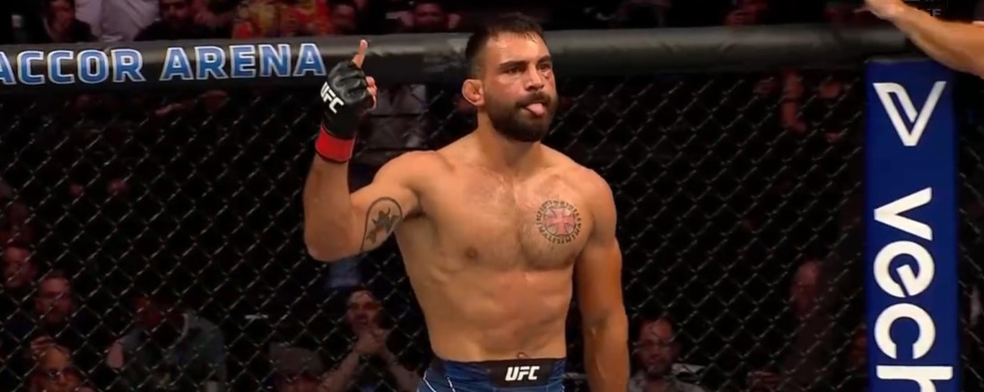 UFC Paris - Benoît Saint-Denis s'offre le TKO dans une salle élect...