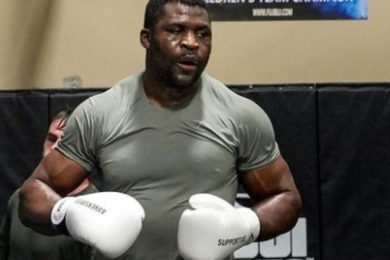 Françis-nganou-dana-white-corrige-ufc-mma