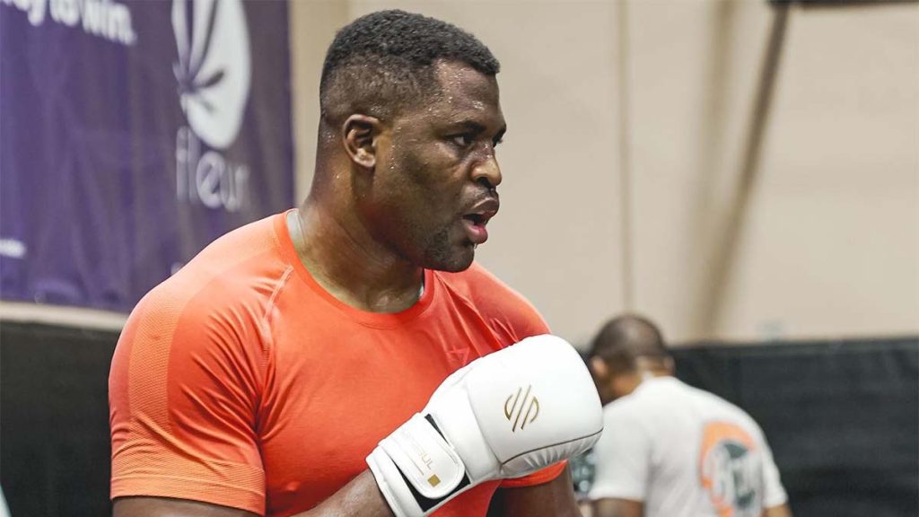 francis ngannou s'en prend à jon jones