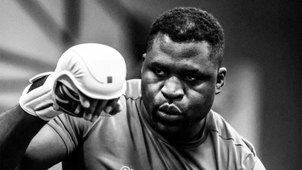 Francis Ngannou devrait revenir à l'UFC selon Cormier