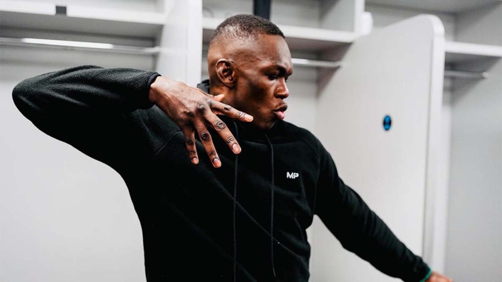 Israel Adesanya donne un conseil à Alex Pereira