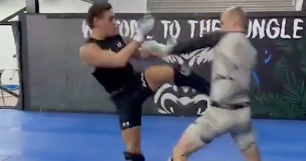 Conor McGregor et Ian Garry font un sparring, ils sont impressionnants