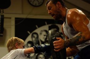 Conor-McGregor-entraîne-fils-champions-UFC-MMA