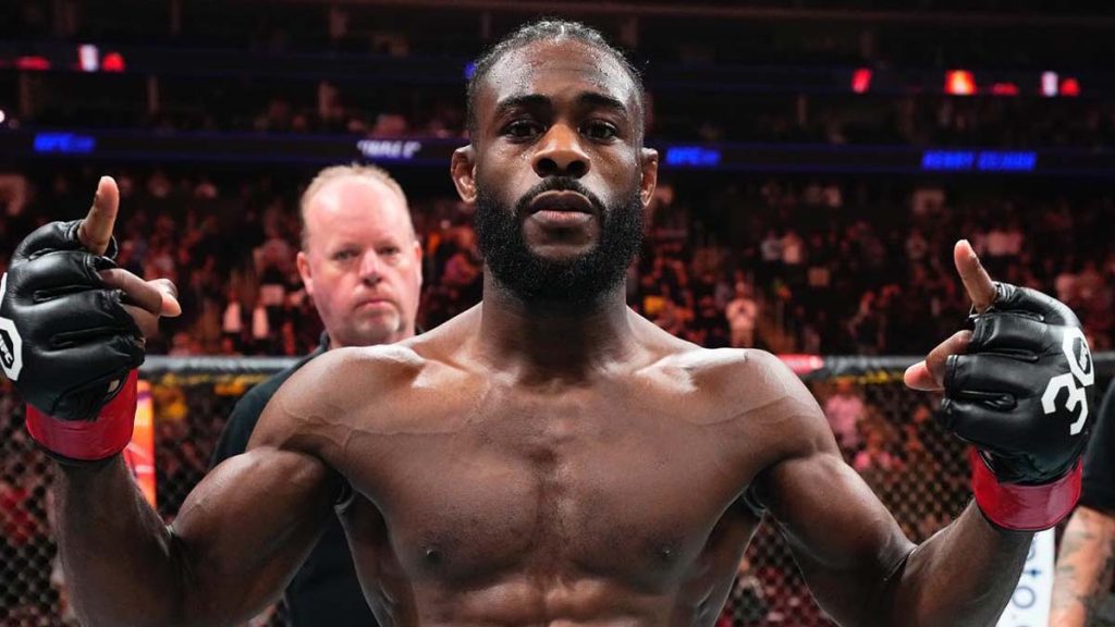 Aljamain Sterling compare l'UFC à la WWE