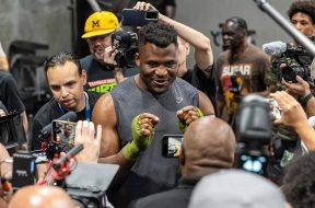francis-ngannou-reagit-combat-fury-usyk