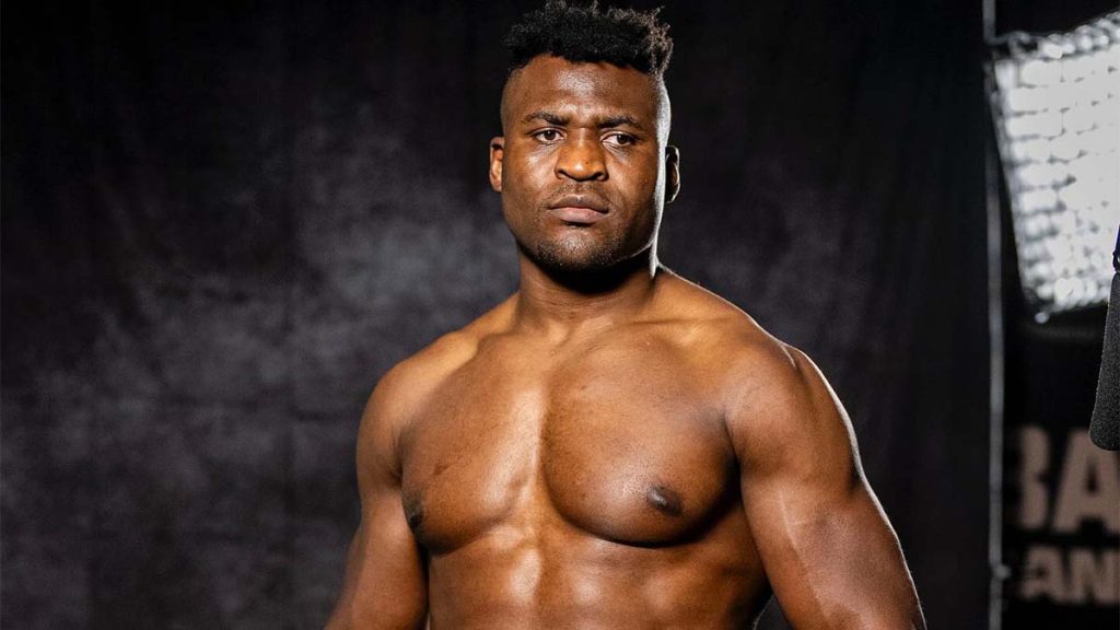 Voici qui doit affronter Francis Ngannou en boxe selon Hardy