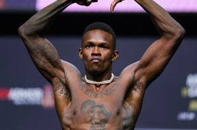 Israel-Adesanya-retour-UFC-300-MMA