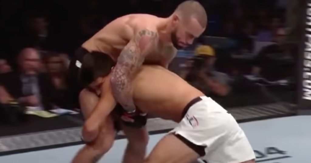 Le jour où CM Punk s'est fait détruire pour son premier combat à l'UFC