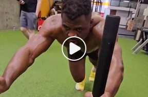 Francis-Ngannou-préparation-Anthony-Joshua-Boxe-Vidéo