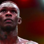 Israel Adesanya révèle pourquoi son retour à l'UFC va être retardé