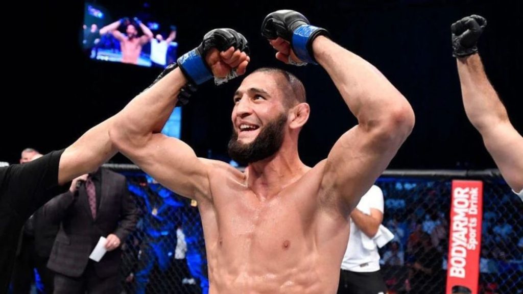 Khamzat Chimaev combattra pour le titre à l’UFC 297 selon les promesses qui lui ont été faites 