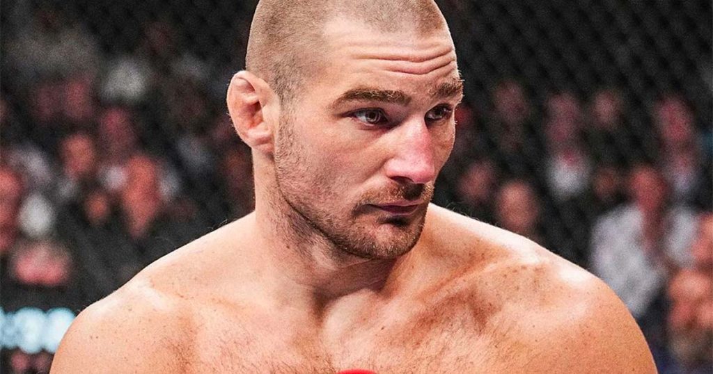 Sean Strickland dévoile sa terrible blessure à l'oeil après sa défaite contre Dricus Du Plessis à l'UFC 297