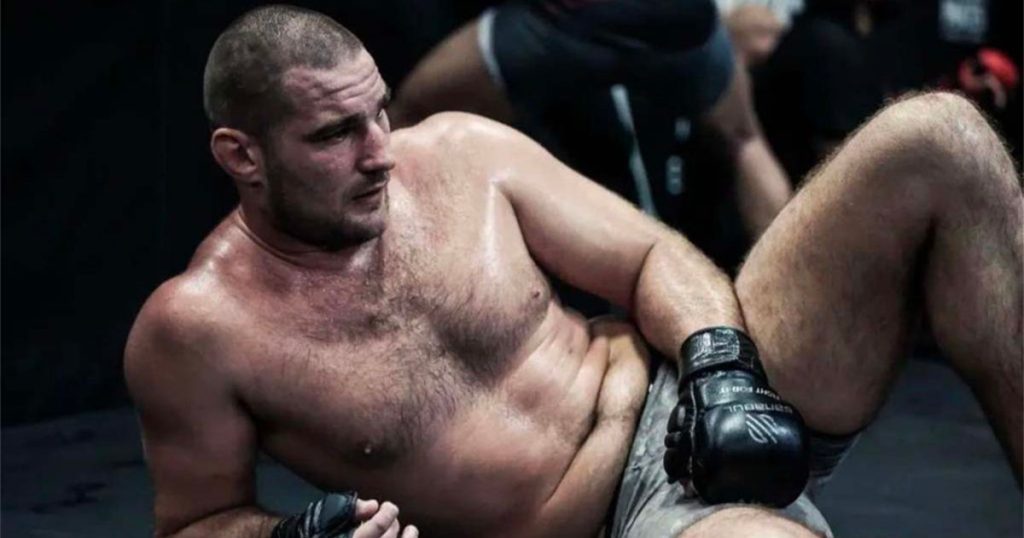 Sean Strickland réagit à sa défaite contre Dricus Du Plessis à l'UFC 297