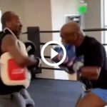 La légende de la boxe, Mike Tyson, n'a apparemment pas perdu ses réflexes. Ce dernier a posté une vidéo de lui à l'entraînement et il est toujours aussi explosif.