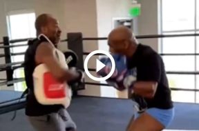 À-57-ans-Mike-Tyson-envoie-toujours-autant-entraînement