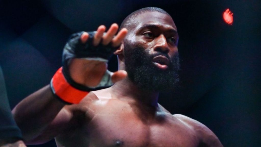 Cédric Doumbé accepte le call-out du champion du Bellator Jason Jackson. 'Baki' réagit et le trashtalk reprend sur les réseaux sociaux à quelques jours de leur affrontement.