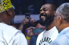 Jon Jones et Francis Ngannou.