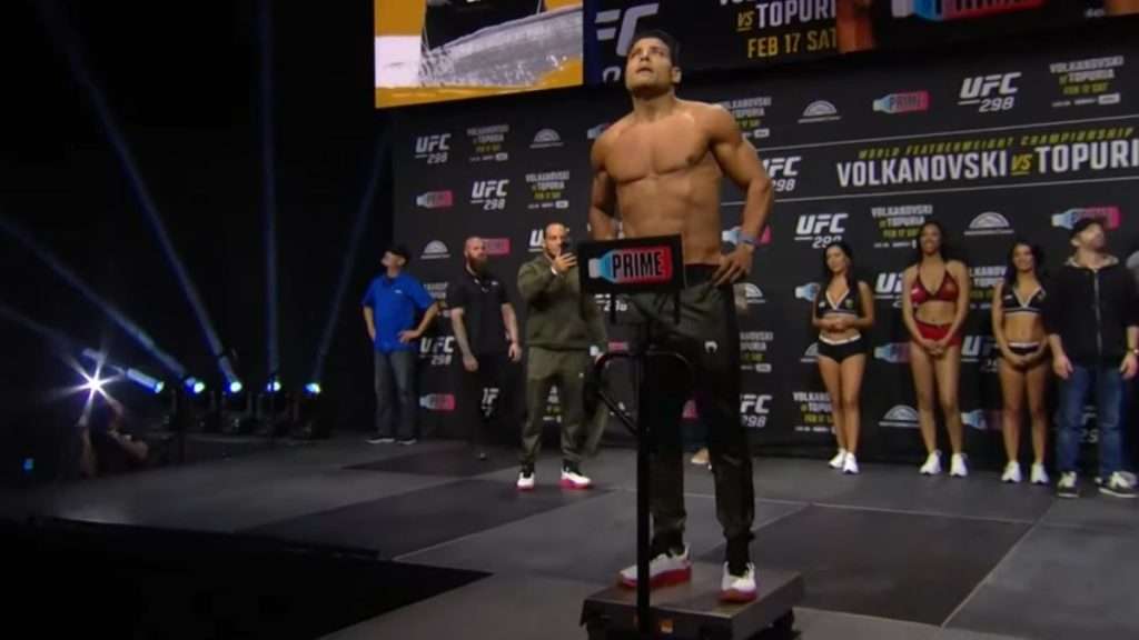 Rafael Fiziev affirme de source sûre que l'UFC est sur le point de confirmer une nouvelle catégorie de poids. La nouvelle division serait celle des super-légers, avec un poids inférieur à 75 kg.