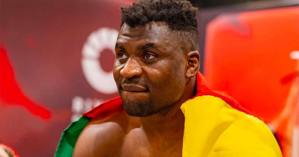 "Quand il en sera capable, je dois lui parler" : le précieux conseil d'Usman pour Francis Ngannou