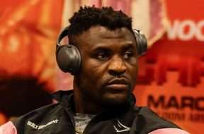 Francis-Ngannou-prédit-qui-remporterait-un-combat-entre-Tyson-Fury-et-Anthony-Joshua