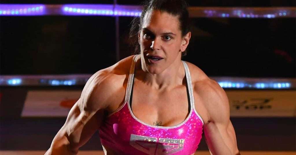 La femme la plus terrifiante des sports de combat fait son retour en MMA (1m87 pour 95kg)
