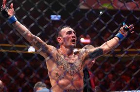Max-Holloway-lors-de-l-UFC-300-a-Las-Vegas-le-13-avril-2024-1844036-compressed