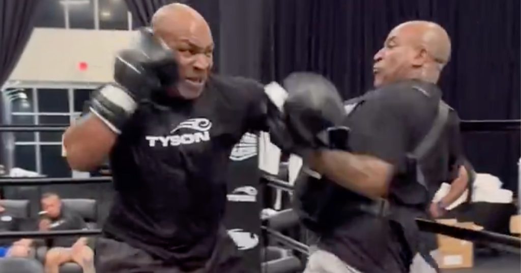 Mike Tyson : dans une forme olympique avant son combat contre Jake Paul