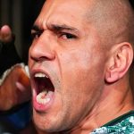 Le record d'Alex Pereira sur la machine à coup de poing de l'UFC battu par un monstre (vidéo)