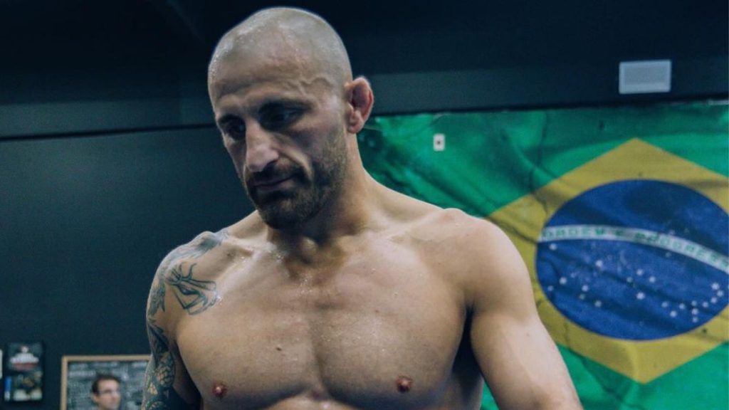 Alexander Volkanovski pense que l'un de ses anciens adversaires est le plus grand combattant de tous les temps chez les poids plumes. Cette légende fera son retour lors de l'UFC 301 qui se déroulera ce week-end.