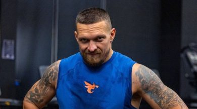 C-est-un-homme-différent-Oleksandr-Usyk-reçoit-des-éloges-d-une-figure-majeure-de-la-boxe