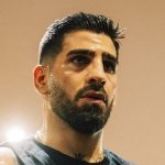 Après être devenu le nouveau champion des poids plumes, Ilia Topuria continue de voir les choses en grand. Le combattant espagnol a pour ambition de devenir l'athlète le mieux payé en 2025.