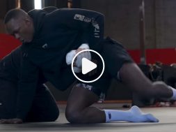 Israel-Adesanya-Entraînements-sol-UFC-MMA-Vidéo